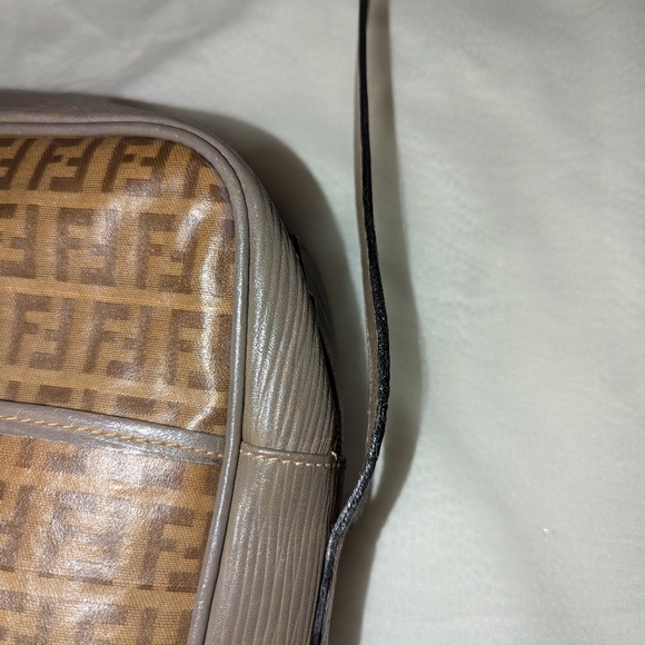 Fendi Zucchino Cross Body Shoulder Bag Brown RARE EUC with COA - Picture 6 of 16